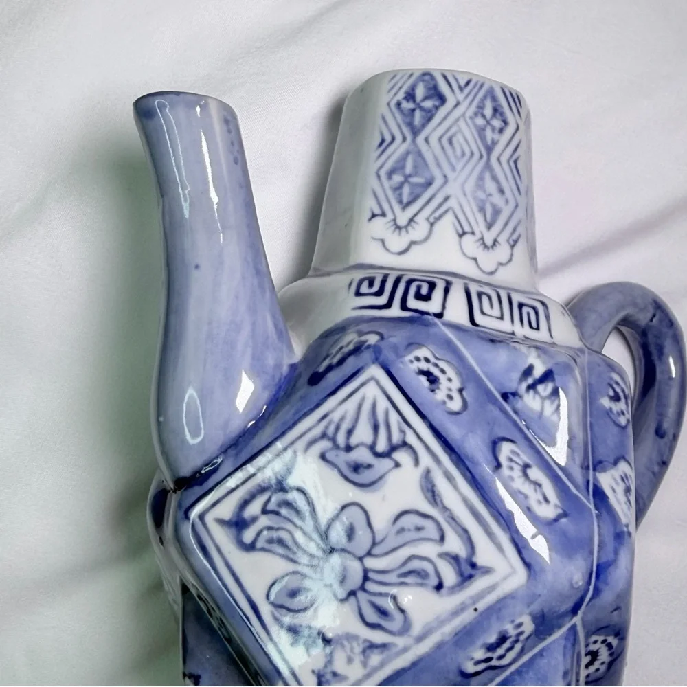 Vintage Porcelain Blue White Hexagon Chinese Teapot Chinoiserie Retro Home Decor
